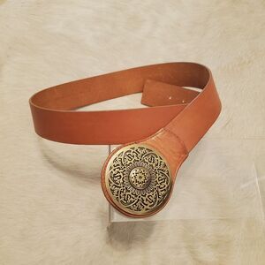 Chicos Women's Leather Belt Medium Brown Round Brass Filigree Buckle Western